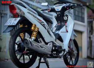Honda Wave i lên full đồ chơi. Phuộc Ohlins, mâm Daytona