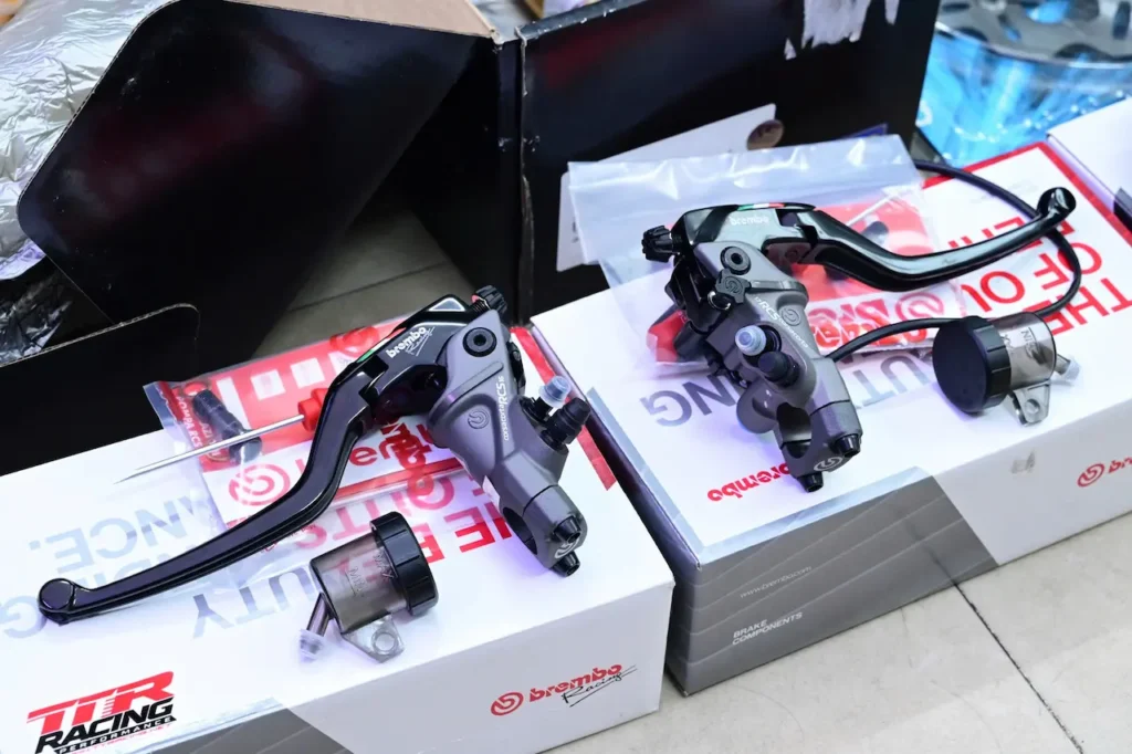 Cặp tay thắng Brembo Corsa Corta chính hãng