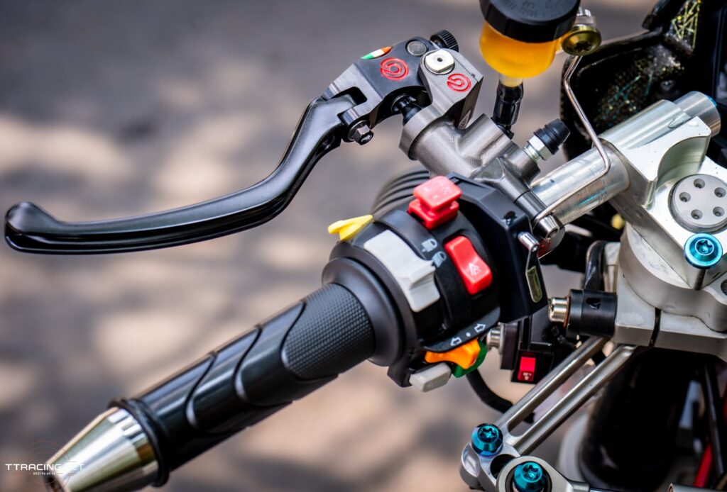 Tay thắng Brembo Billet Rossi GP