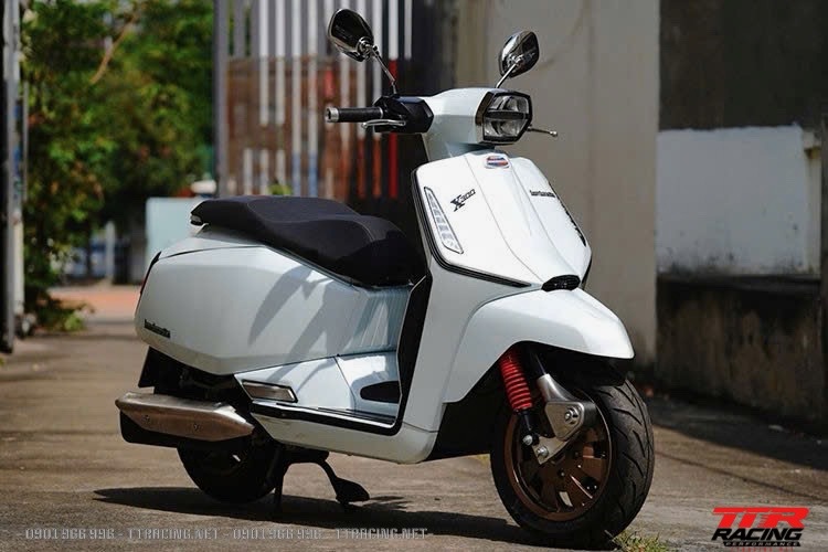 Lambretta X300 nâng cấp lên phuộc Ohlins LA 329 và LA 330