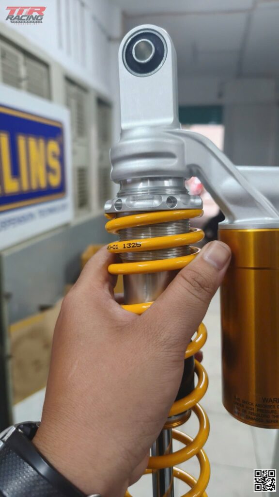 Thiết kế bình dầu Ohlins HO316 khác hoàn toàn so với Ohlins HO816