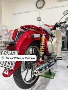 Cub nâng cấp phuộc nhún sau Ohlins