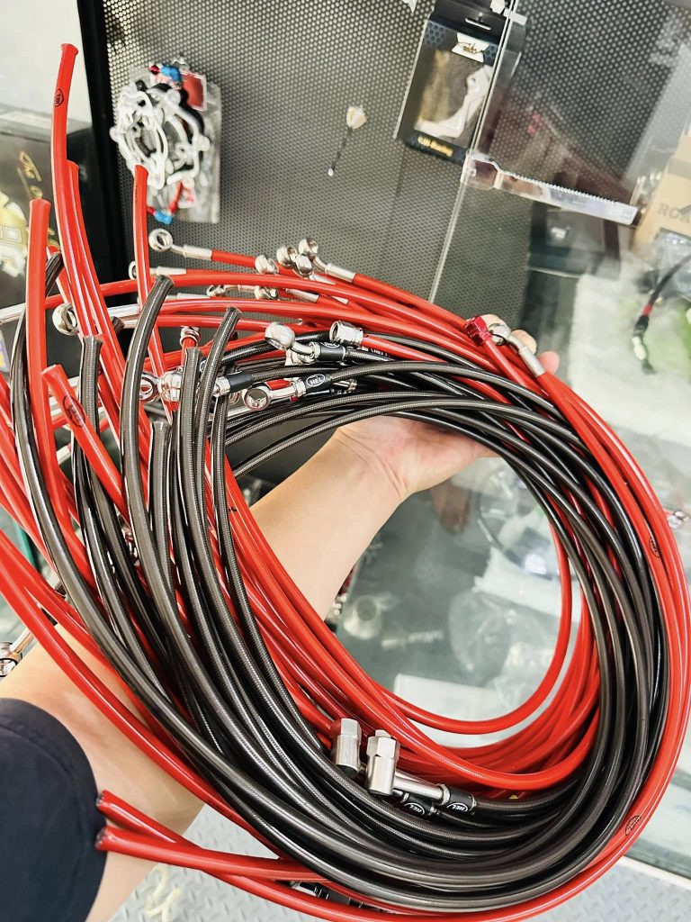 Bấm dây cho các cửa hàng phụ tùng xe máy trên toàn quốc