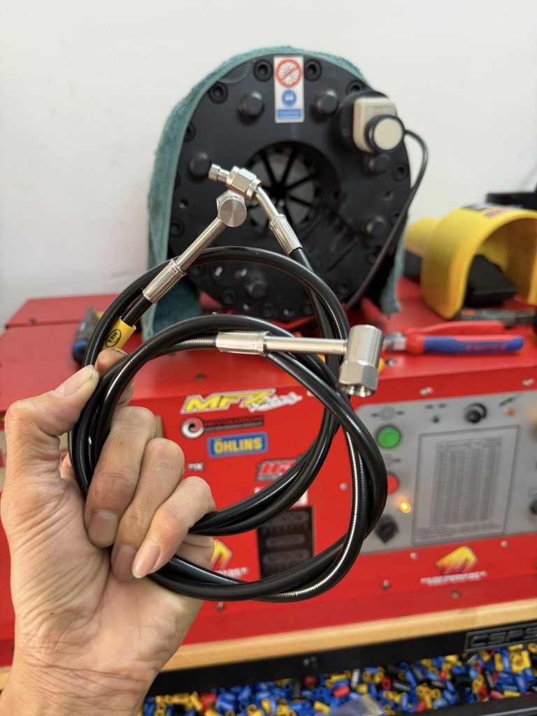Dây ABS cho các dòng xe có ABS - Hel Line Real