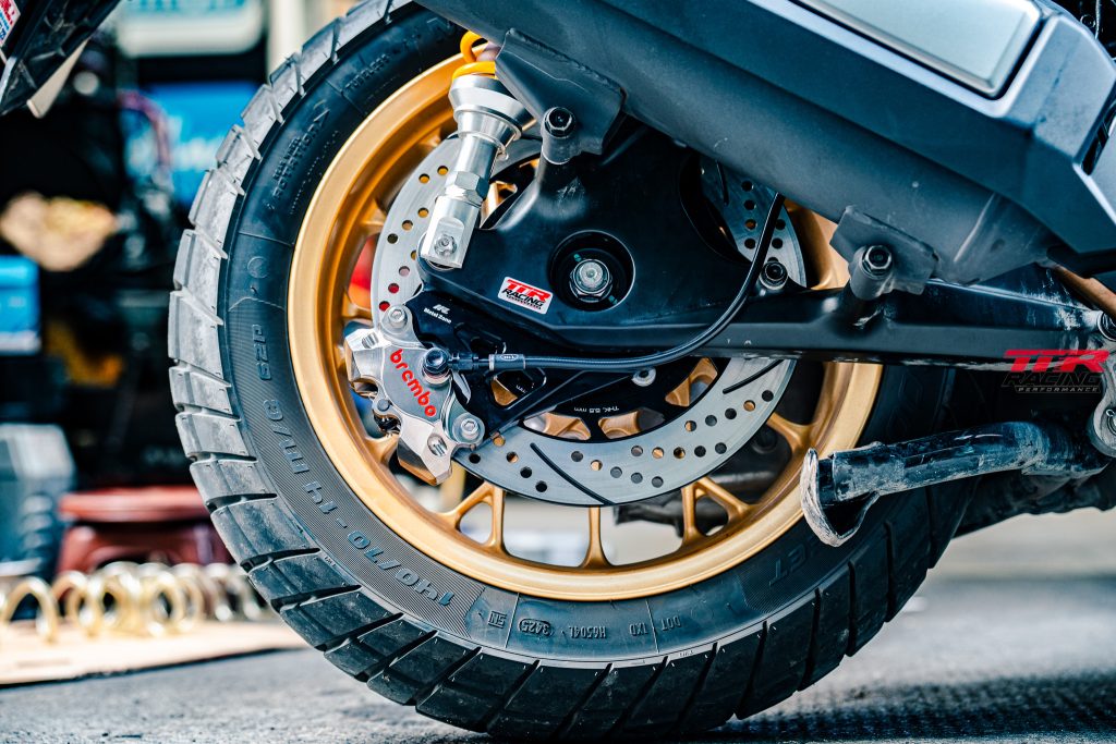 Xe tay ga Honda ADv 350i gắn dĩa 267 pát heo CNC - Heo brembo Billet