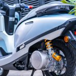 Độ phuộc nhún sau Honda UC3 tăng hiệu suất nhún, đầm chắc hơn. Phuộc Ohlins UC 3