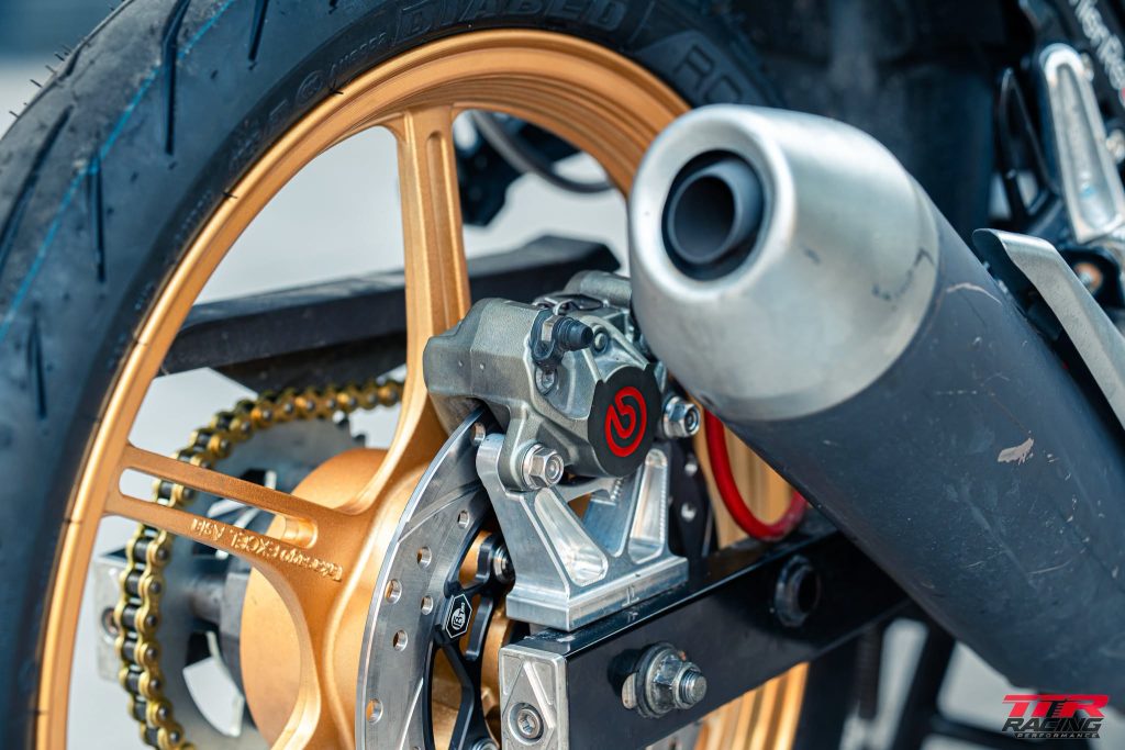 Mâm độ Excel kết hợp heo dầu Brembo 2 pis đối xứng