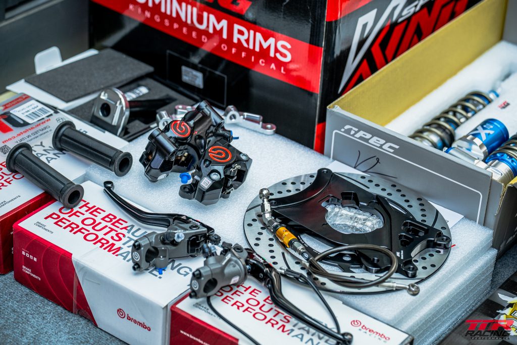 Tay thắng Brembo Corsa Corta 15/16/17