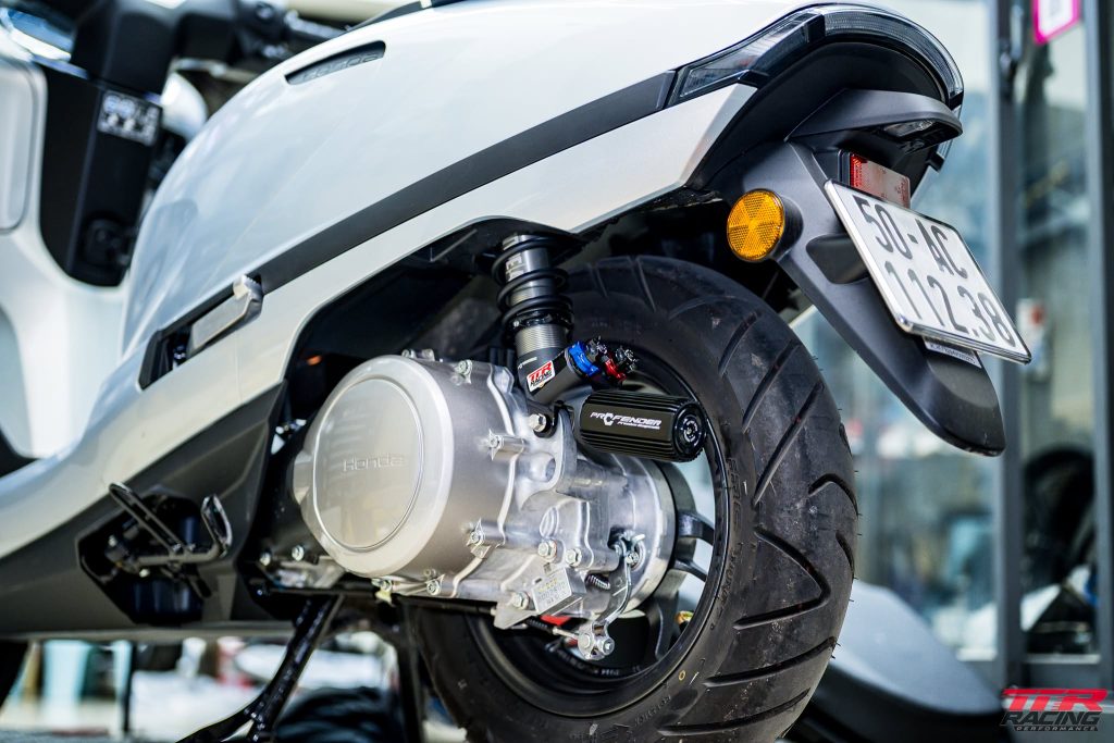 Phuộc Profender Type 4 gắn xe điện Honda UC3